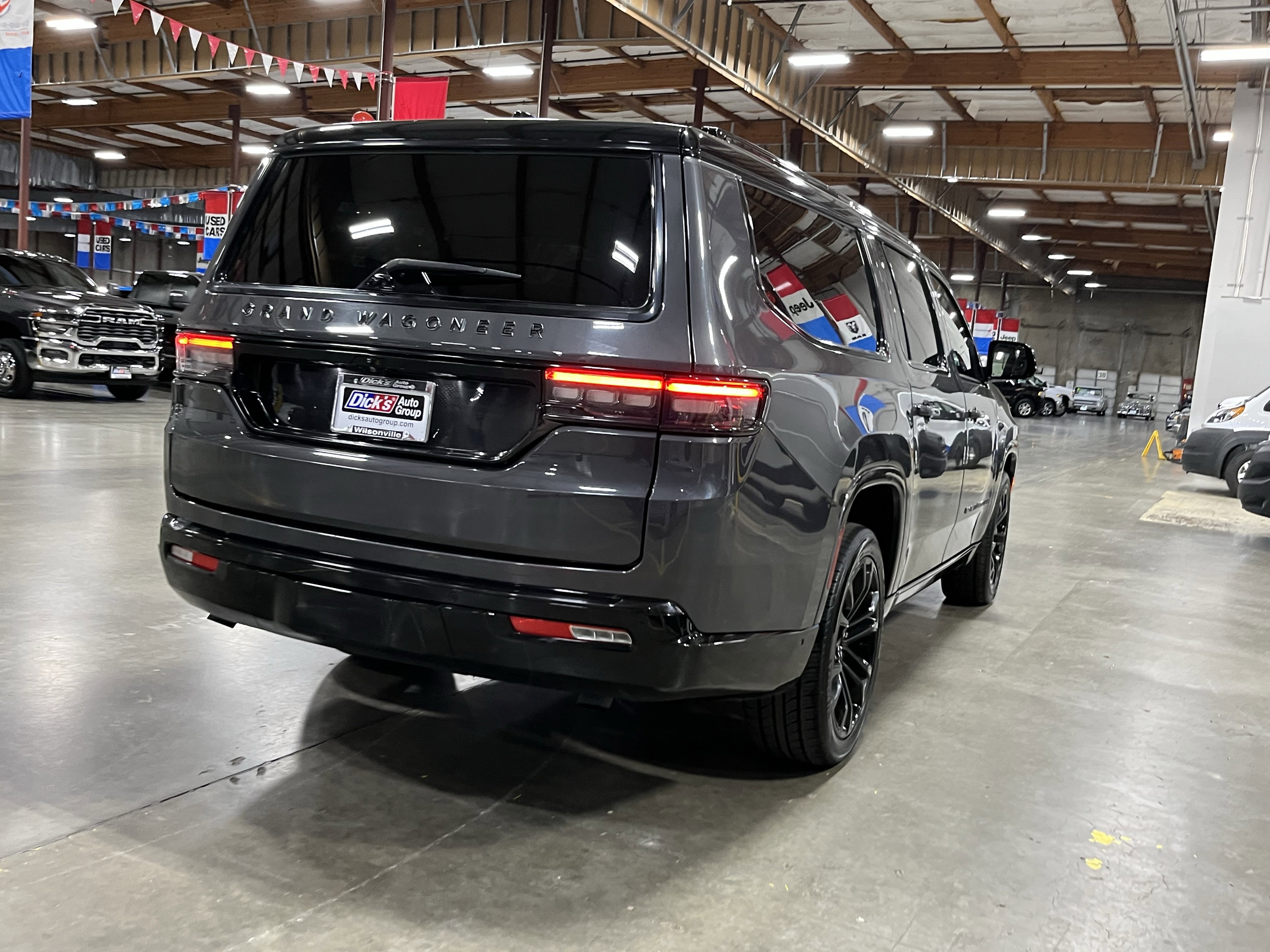 Used 2024 Jeep Grand Wagoneer L Series II w/ Quick Order Packagew 28T image 5