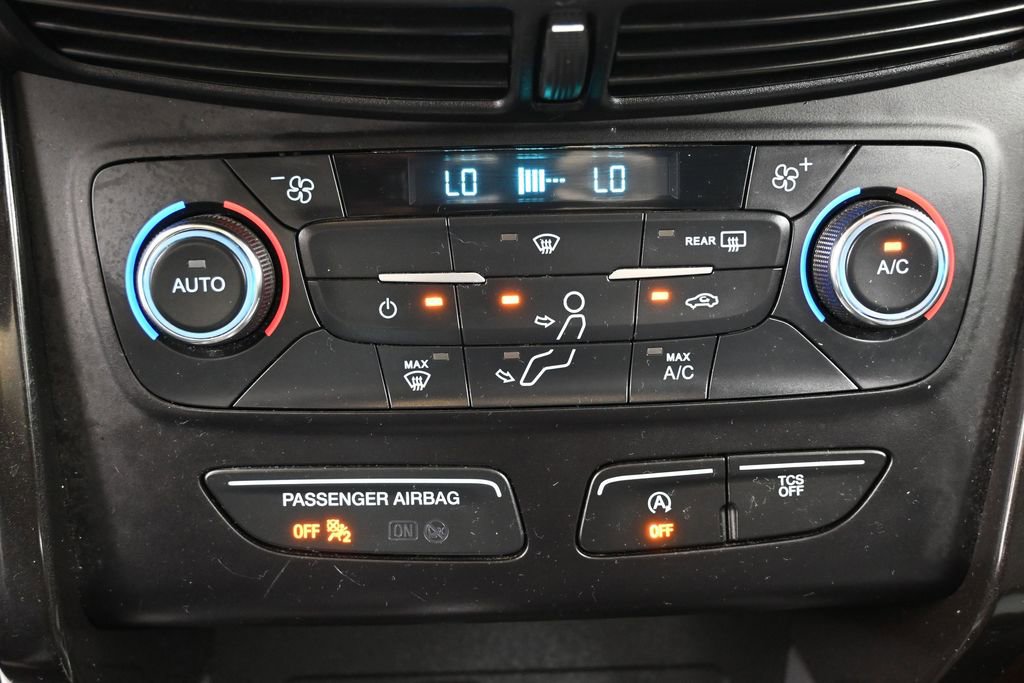 Used 2017 Ford Escape SE w/ Equipment Group 201A FWD image 27