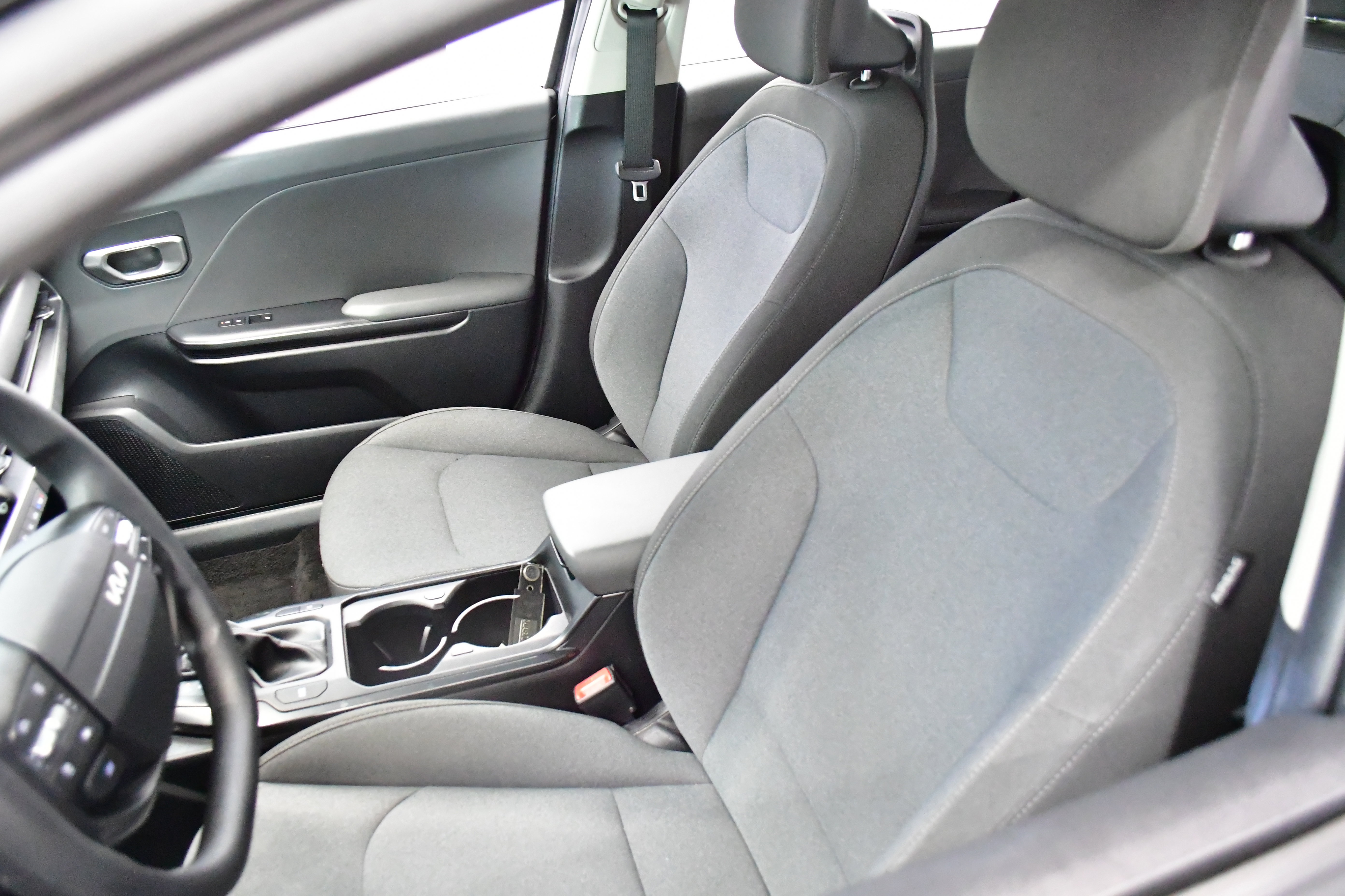 Used 2025 Kia K4 FWD image 9