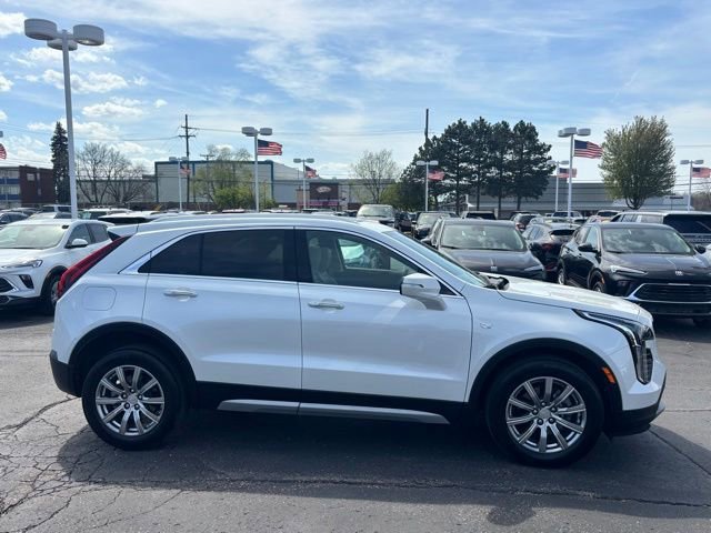 Used 2023 Cadillac XT4 Premium Luxury w/ Cold Weather Package AWD/4WD image 4