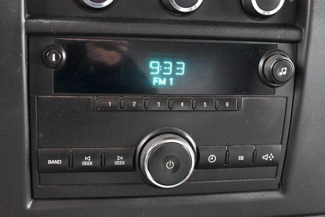 Used 2014 Chevrolet Express 3500 image 25