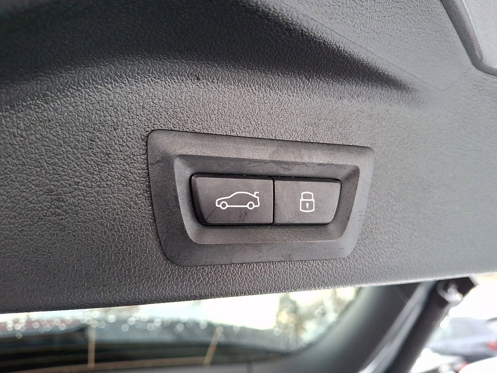 Used 2026 BMW X5 xDrive50e w/ Climate Comfort Package image 28