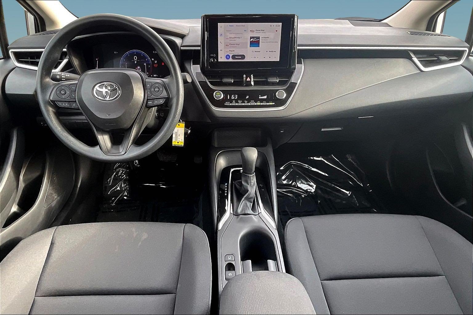 Used 2026 Toyota Corolla LE FWD image 7
