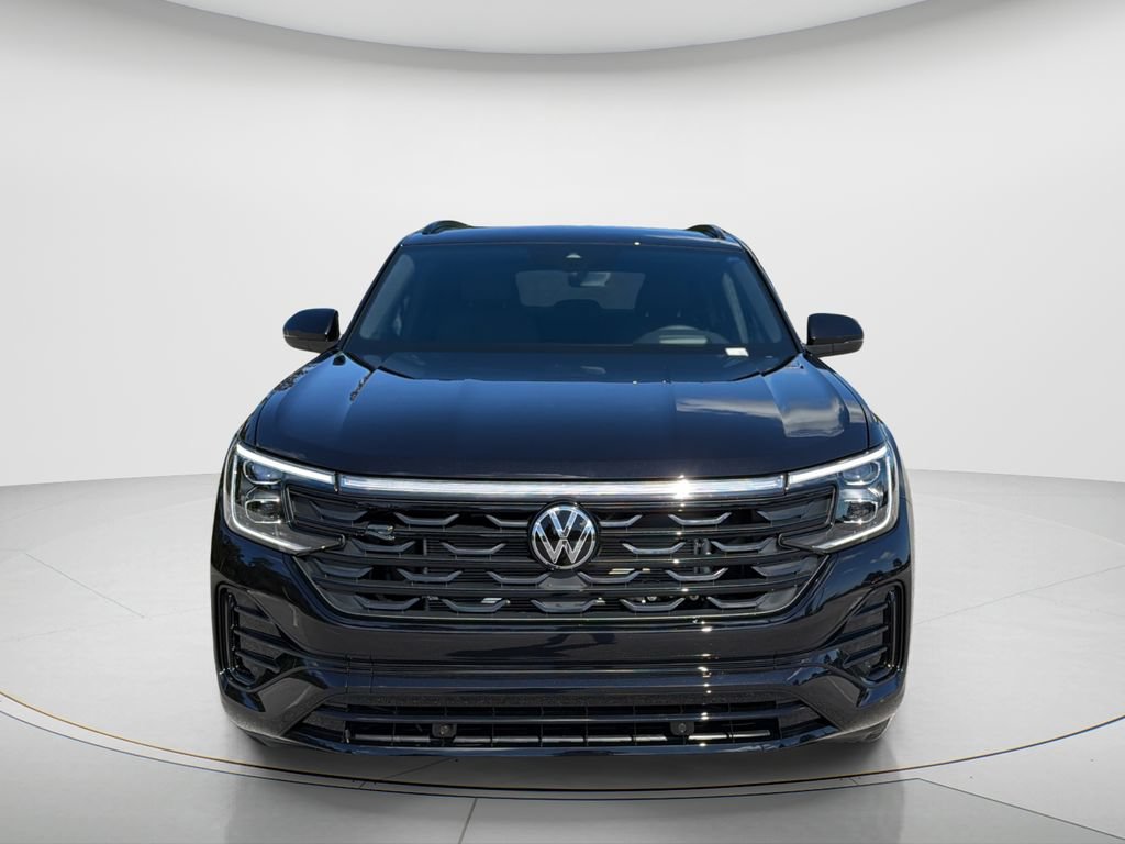 New 2026 Volkswagen Atlas Cross Sport SEL R-Line AWD/4WD image 2
