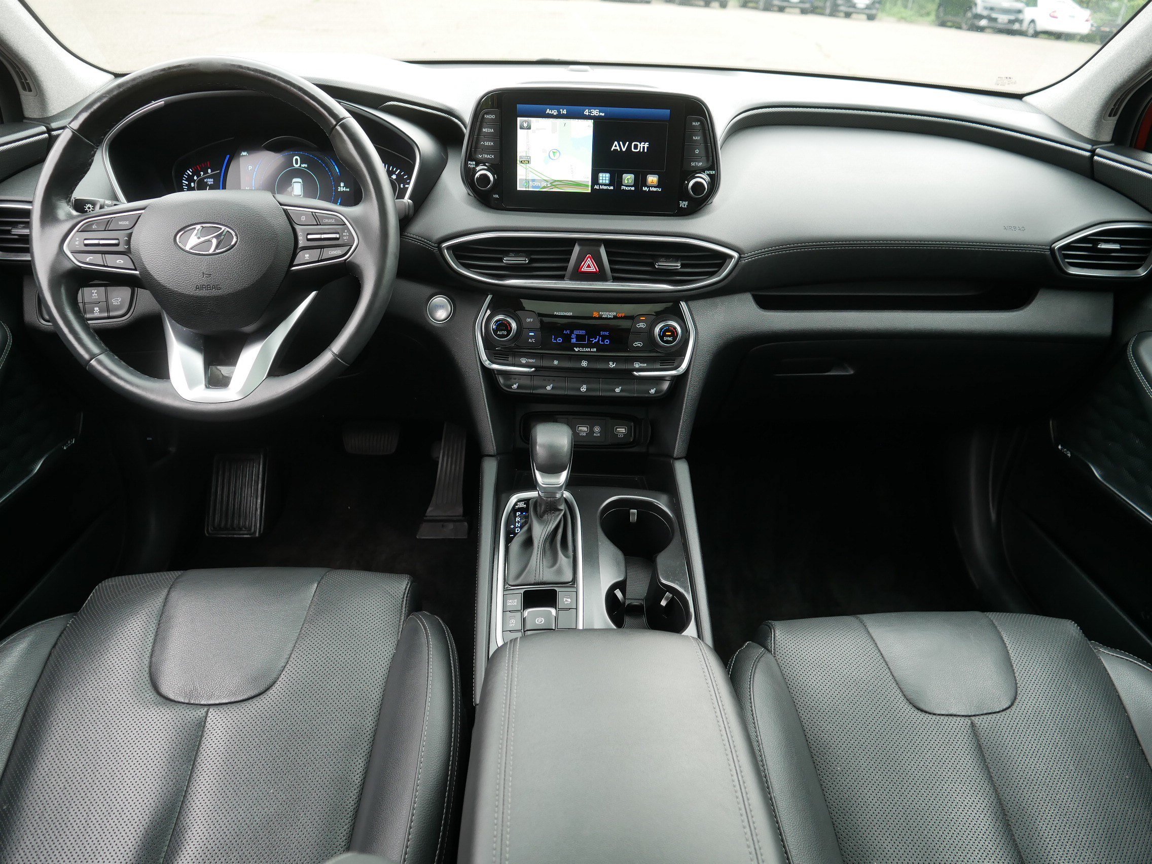 Used 2020 Hyundai Santa Fe Limited AWD/4WD image 10