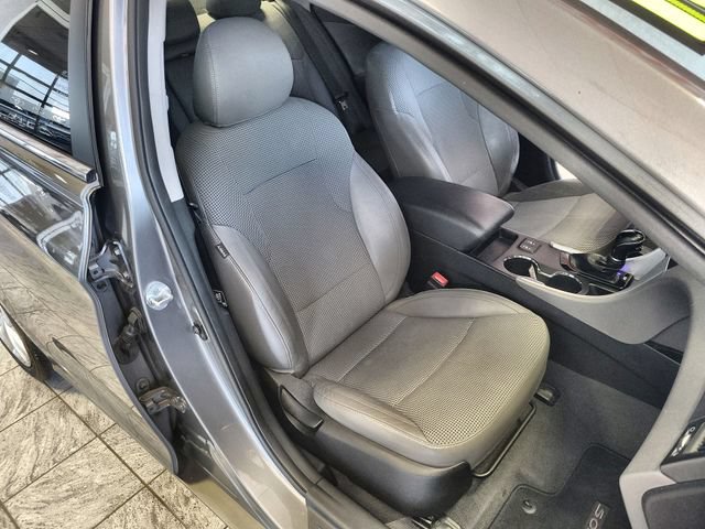 Used 2013 Hyundai Sonata SE FWD image 23