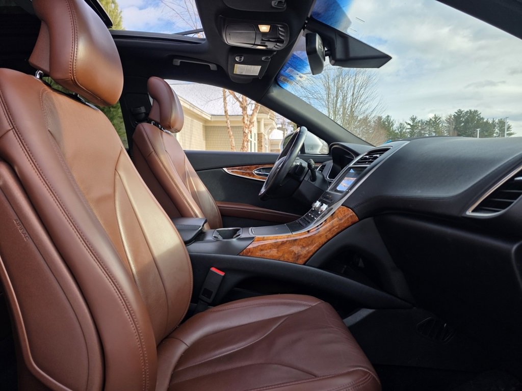 Used 2018 Lincoln MKX Reserve w/ Driver Assistance Package image 22