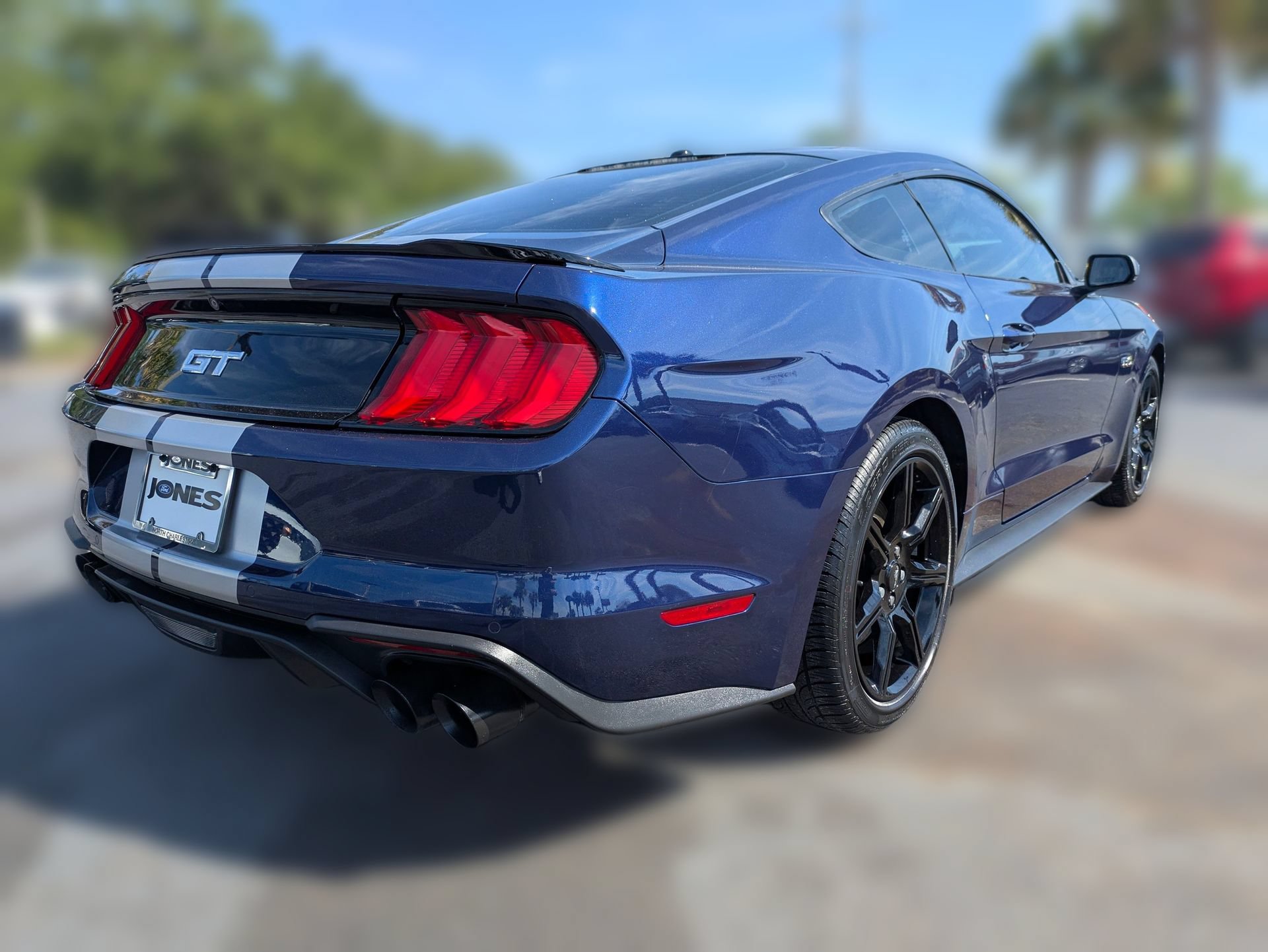 Used 2019 Ford Mustang GT Premium w/ Equipment Group 401A RWD image 4