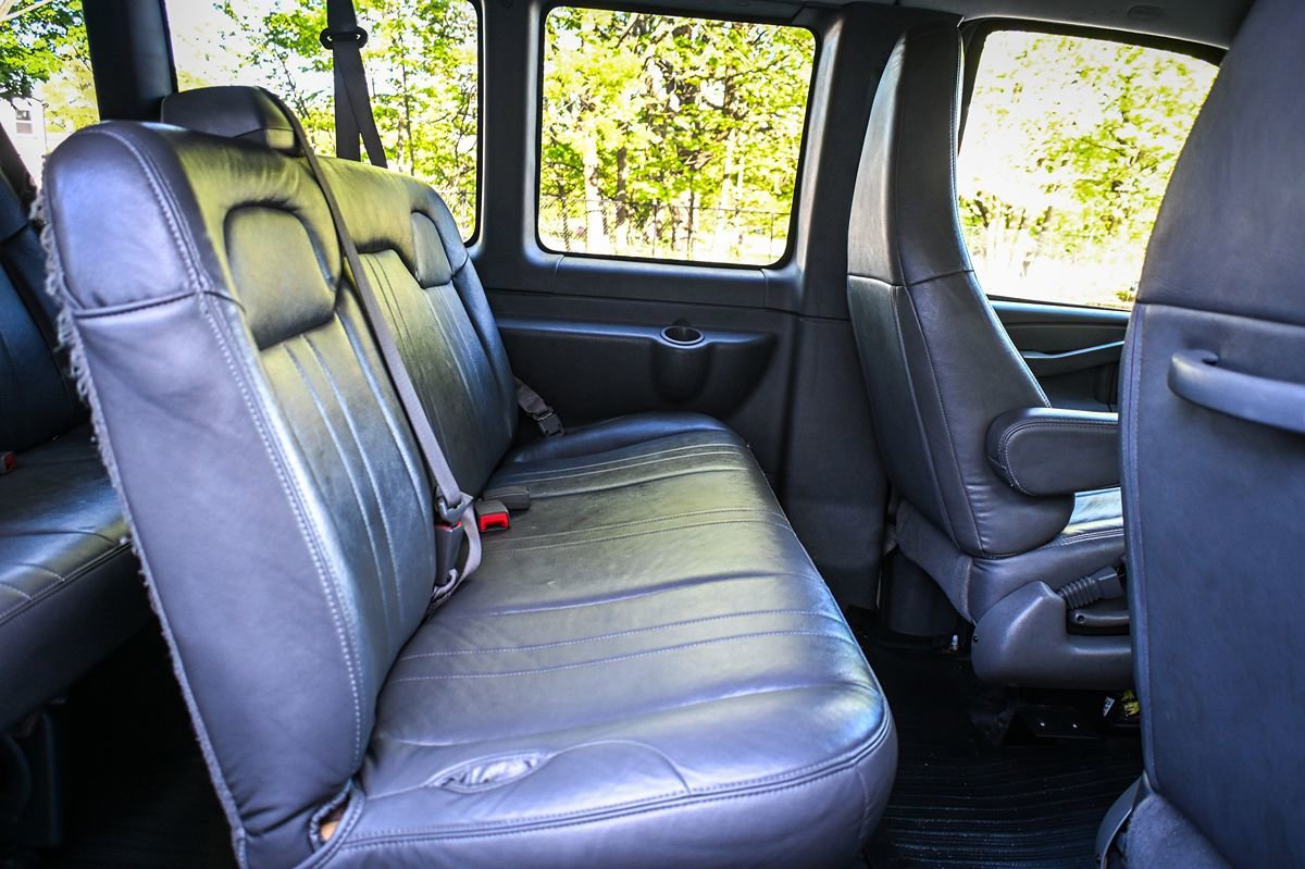 Used 2017 Chevrolet Express 2500 LS RWD image 11