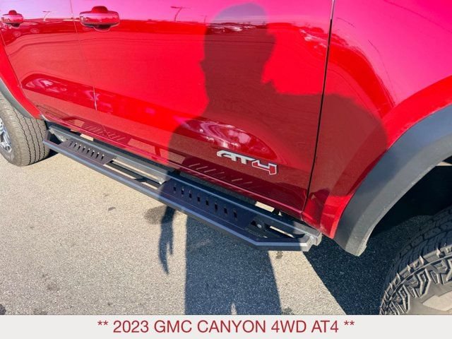 Used 2023 GMC Canyon AT4 AWD/4WD image 9