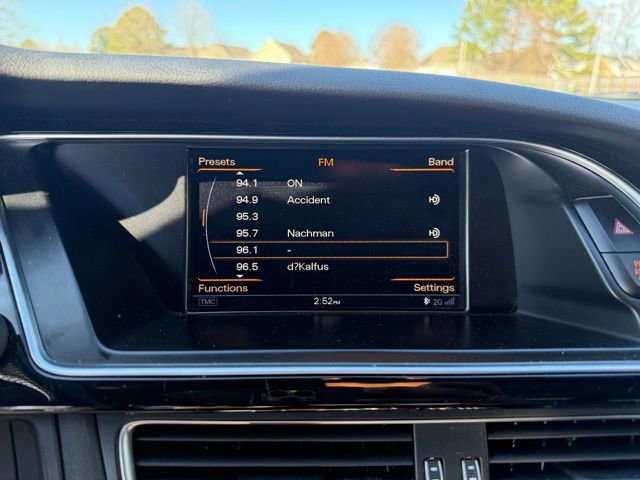 Used 2015 Audi RS 5 Coupe w/ Black Optic Plus Package image 18