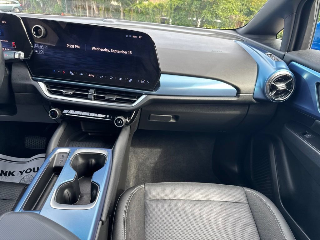 Used 2024 Chevrolet Equinox EV LT FWD image 22