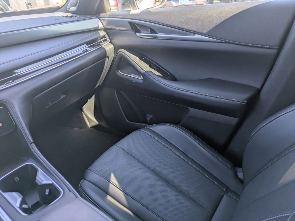 Certified 2025 INFINITI QX60 Luxe w/ Black Edition image 18
