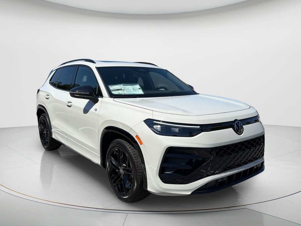 New 2026 Volkswagen Tiguan SE R-Line FWD image 7