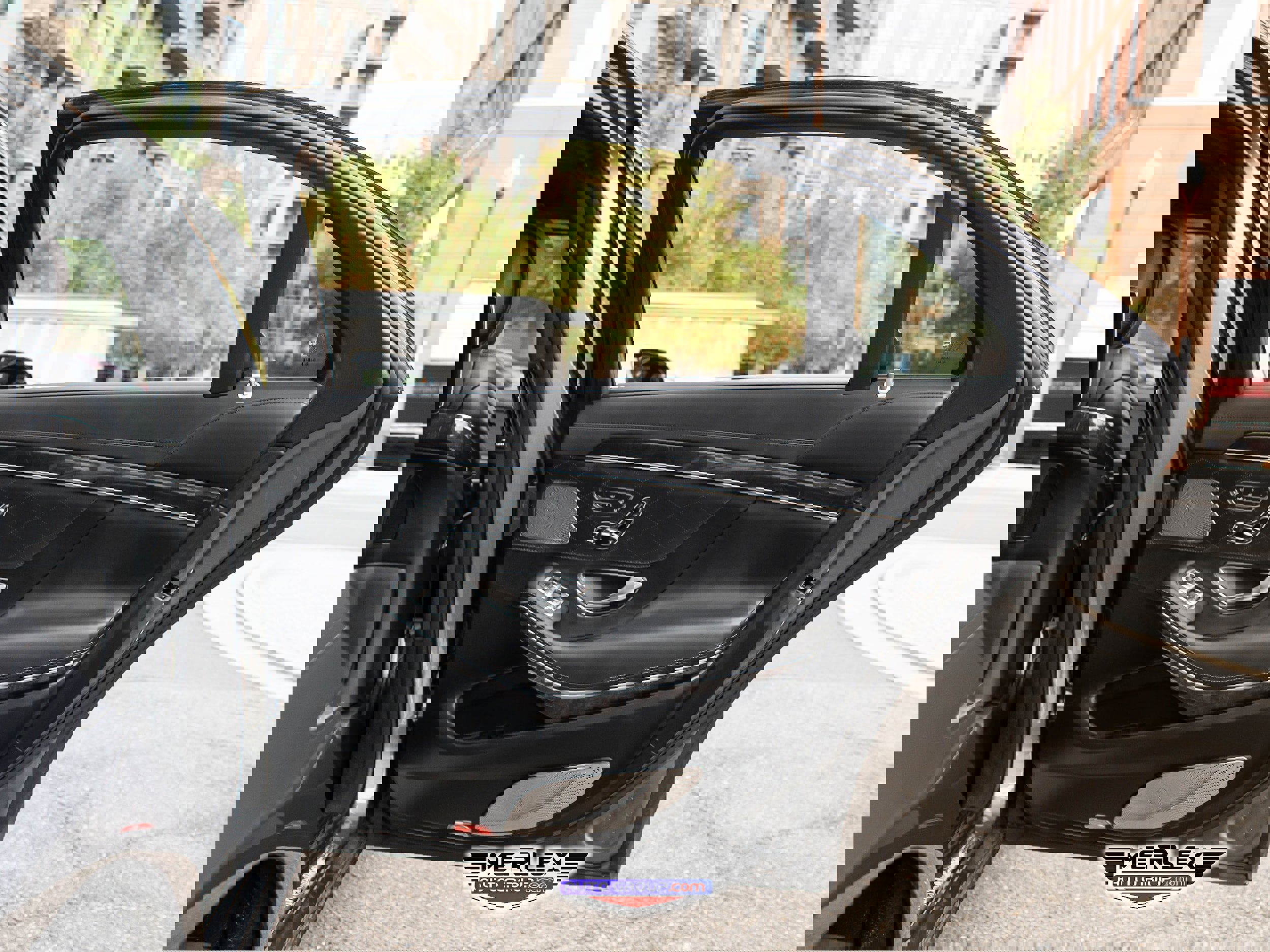 Used 2019 Mercedes-Benz S 560 4MATIC Sedan w/ Premium Package image 50