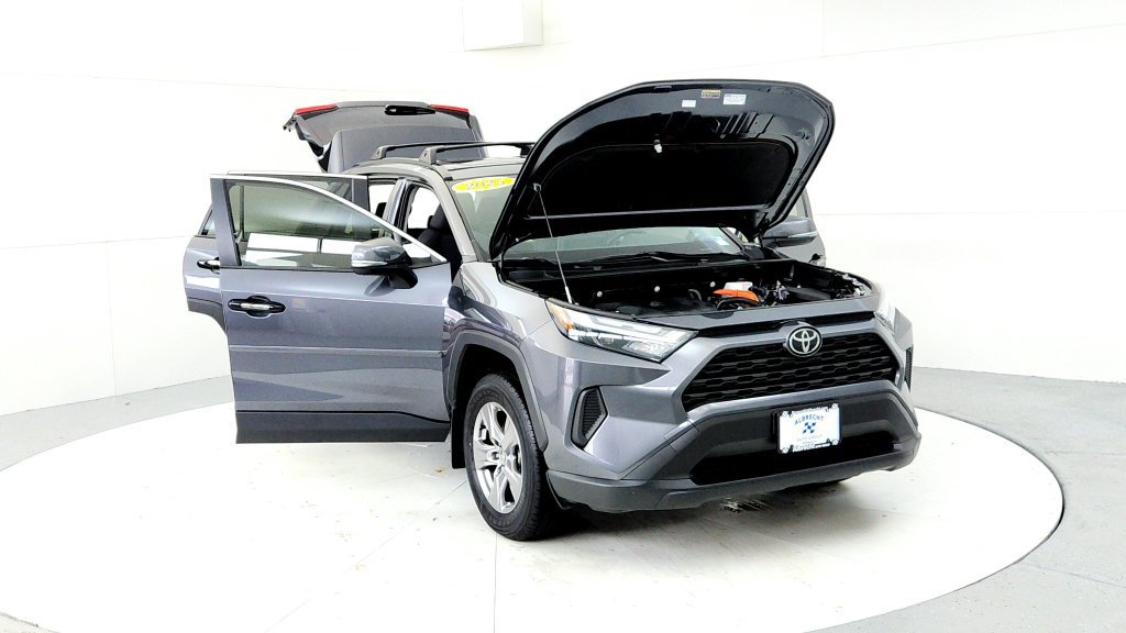 Certified 2025 Toyota RAV4 XLE w/ Convenience Package AWD/4WD image 9