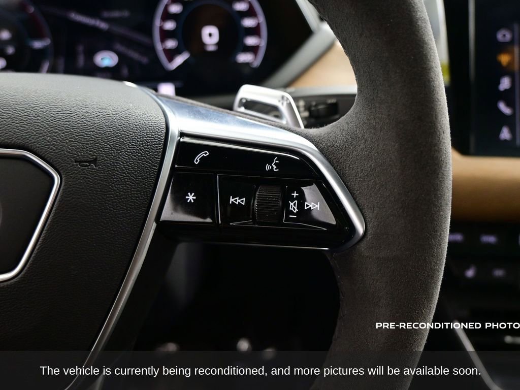 Used 2022 Audi e-tron GT Premium Plus image 18