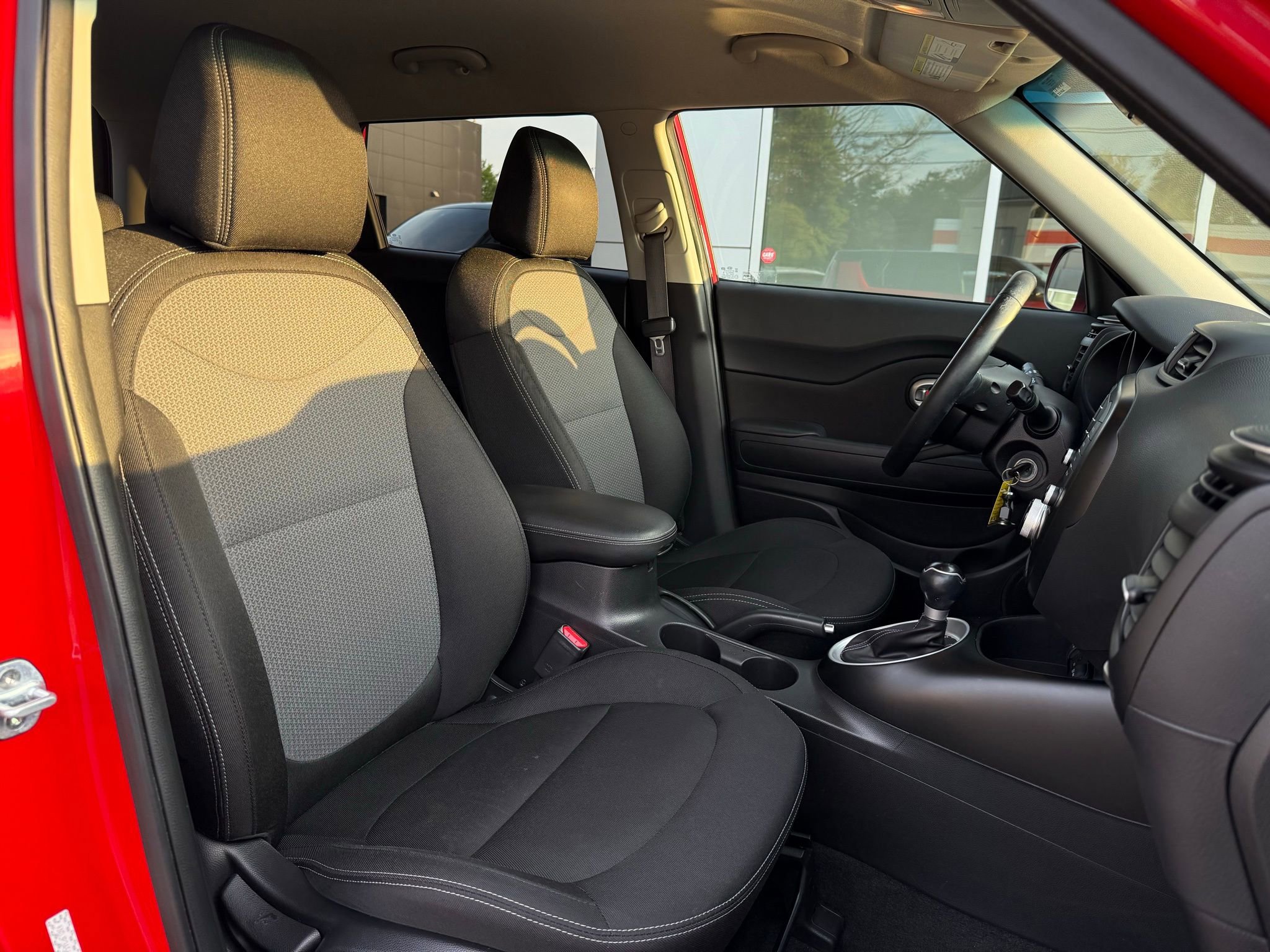 Used 2019 Kia Soul + image 13