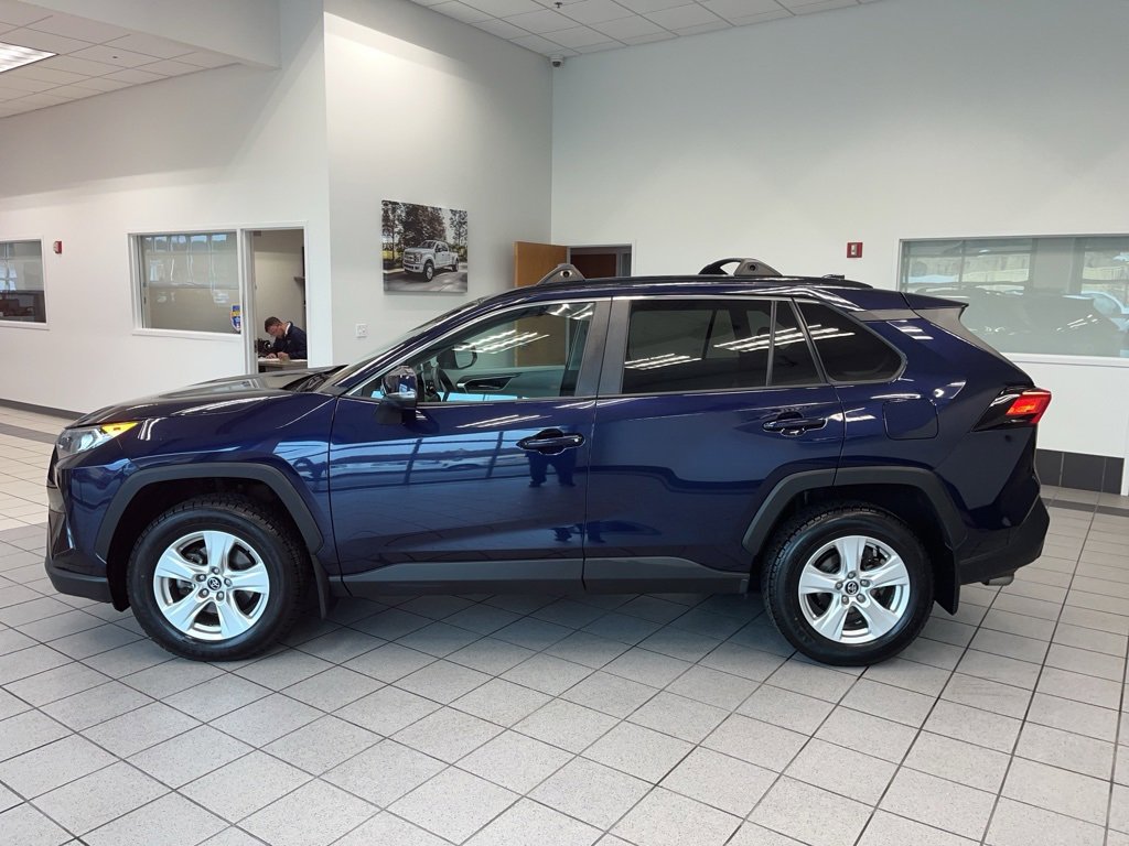 Used 2020 Toyota RAV4 XLE image 6