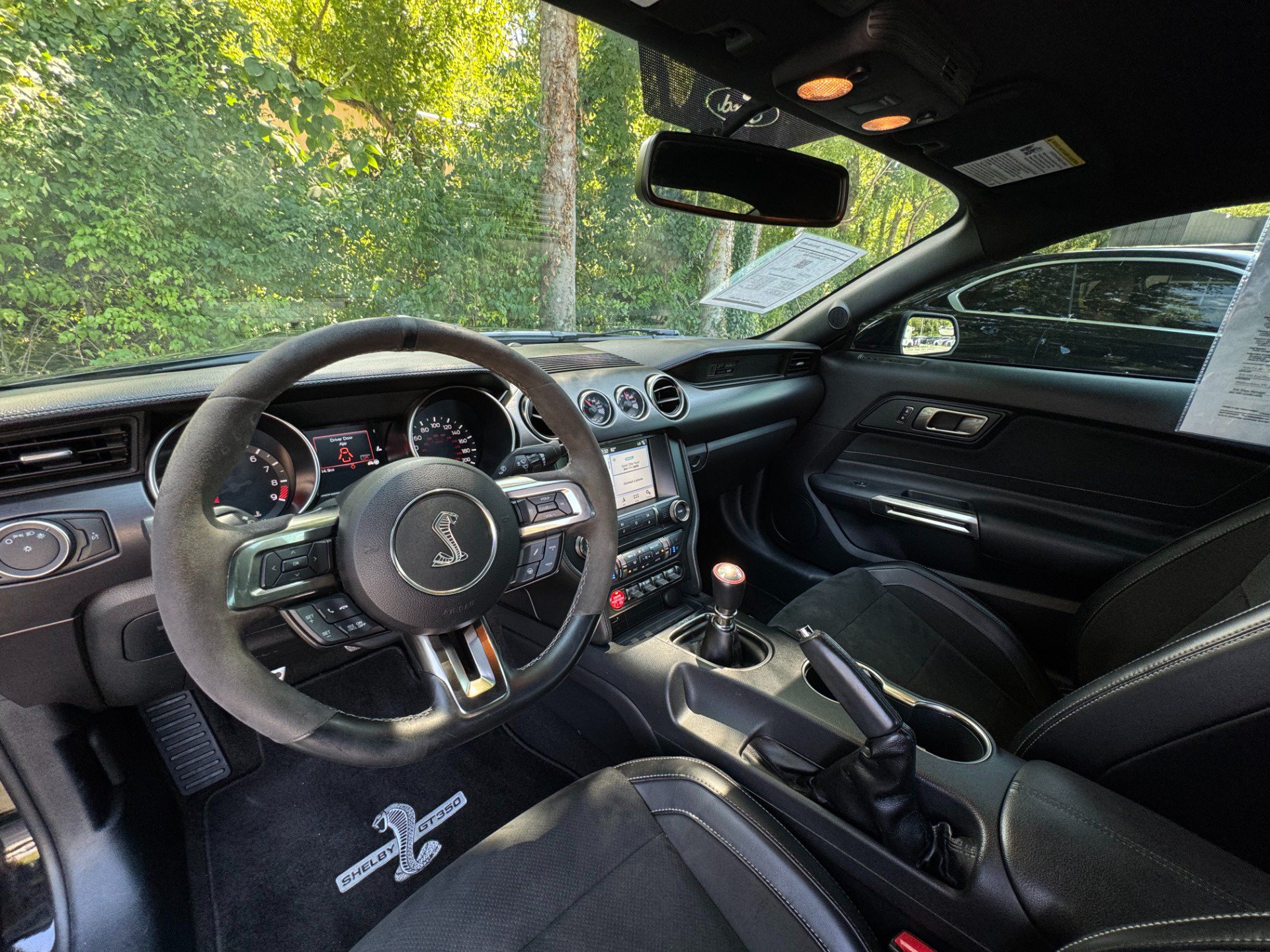 Used 2016 Ford Mustang Shelby GT350 w/ Technology Package RWD image 9