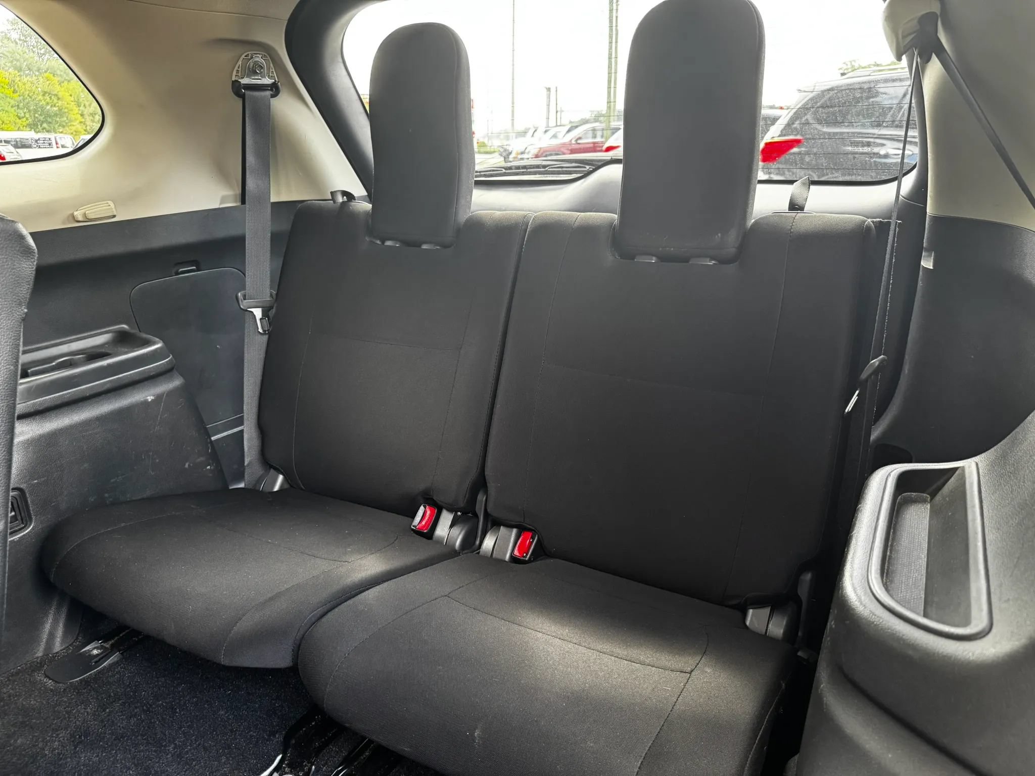Used 2015 Mitsubishi Outlander SE FWD image 11