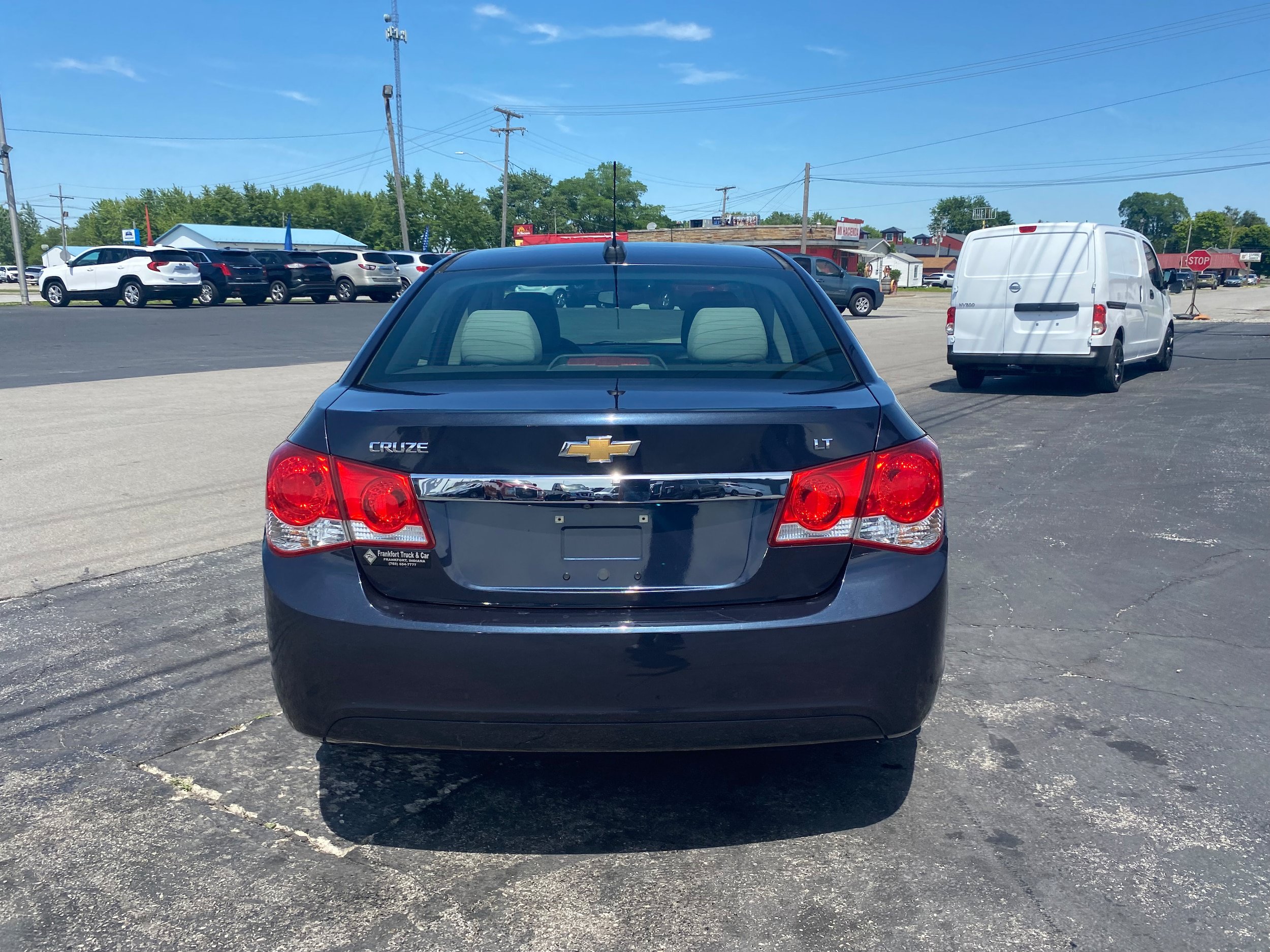 Used 2016 Chevrolet Cruze LT w/ Technology Package FWD image 6