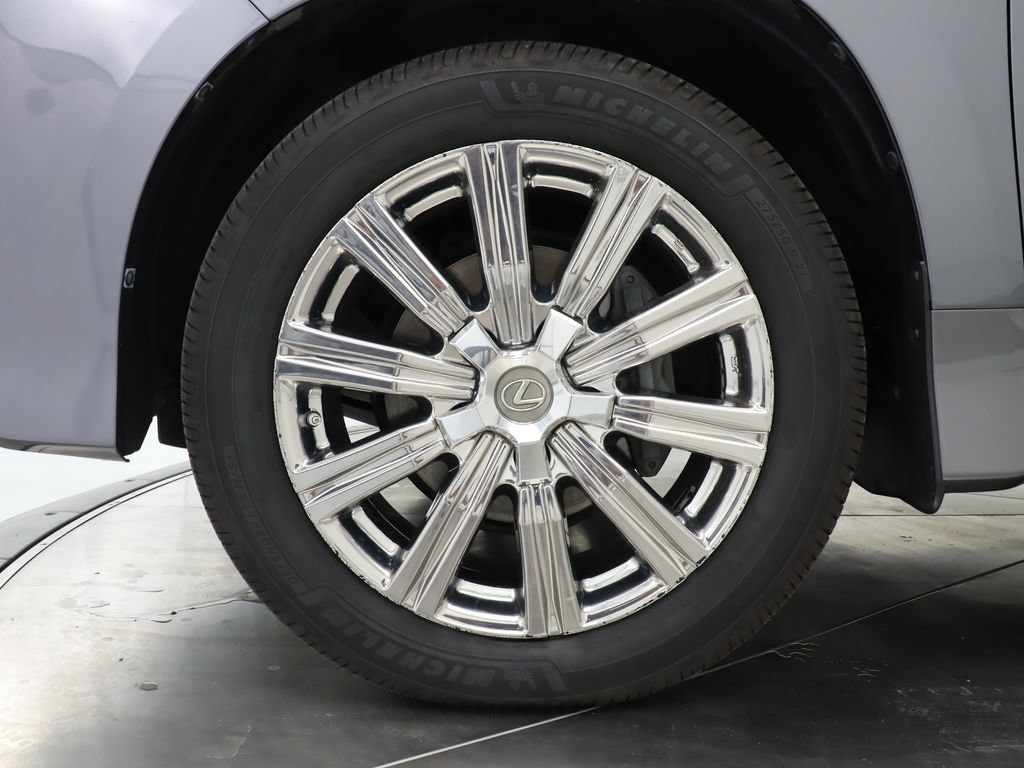 Used 2017 Lexus LX 570 4WD w/ Luxury Package image 48