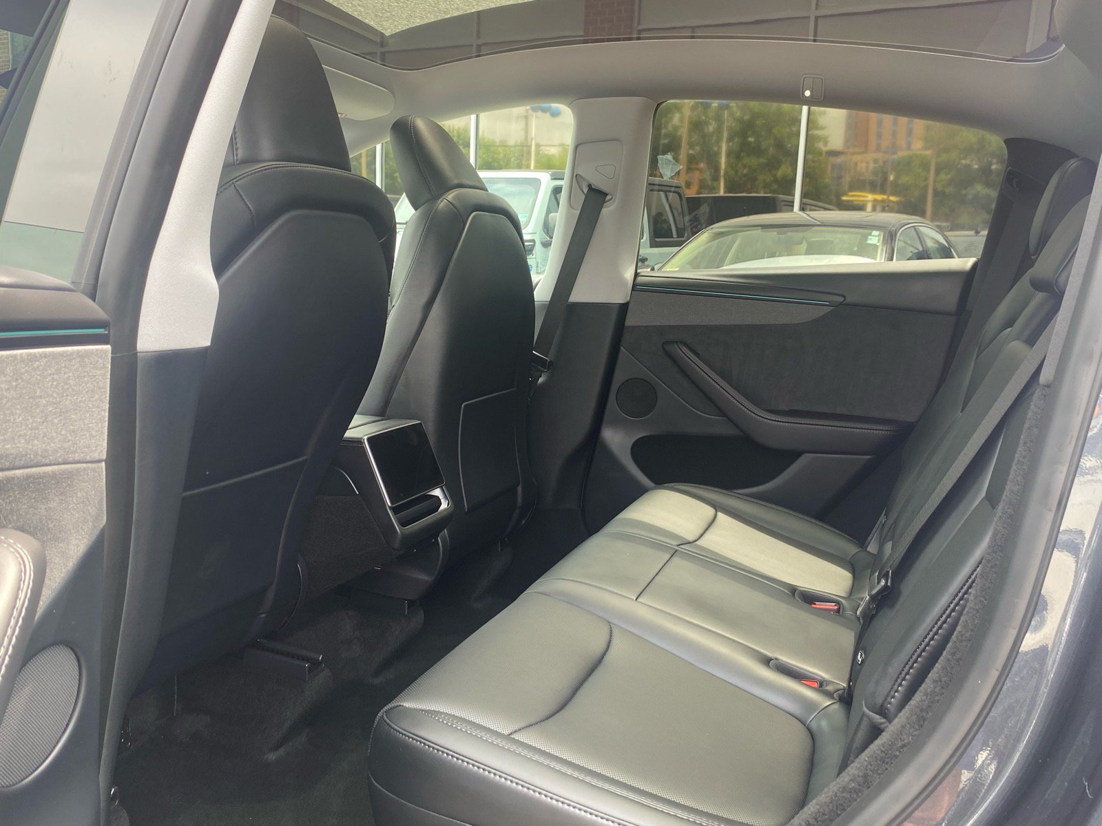 Used 2026 Tesla Model Y Long Range AWD/4WD image 21