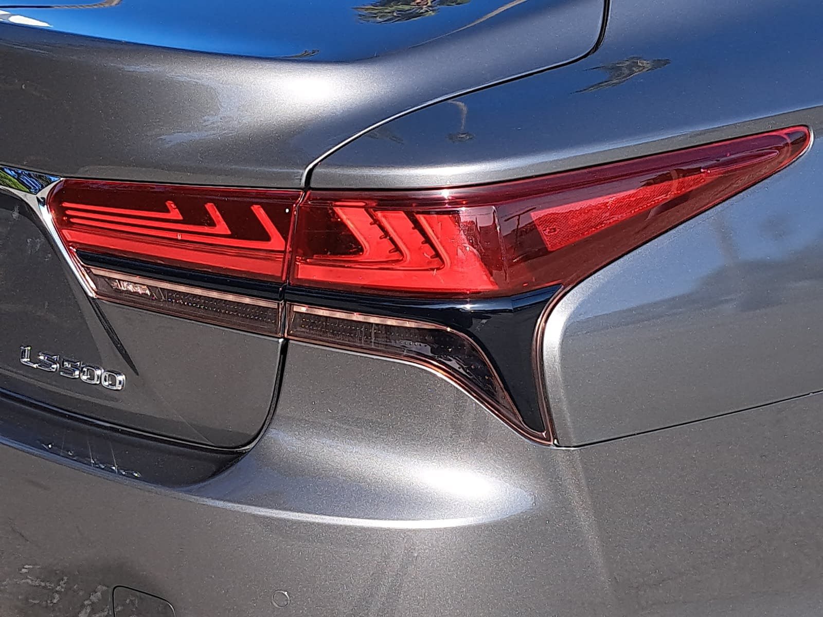 Used 2023 Lexus LS 500 w/ Interior Upgrade Package RWD image 39