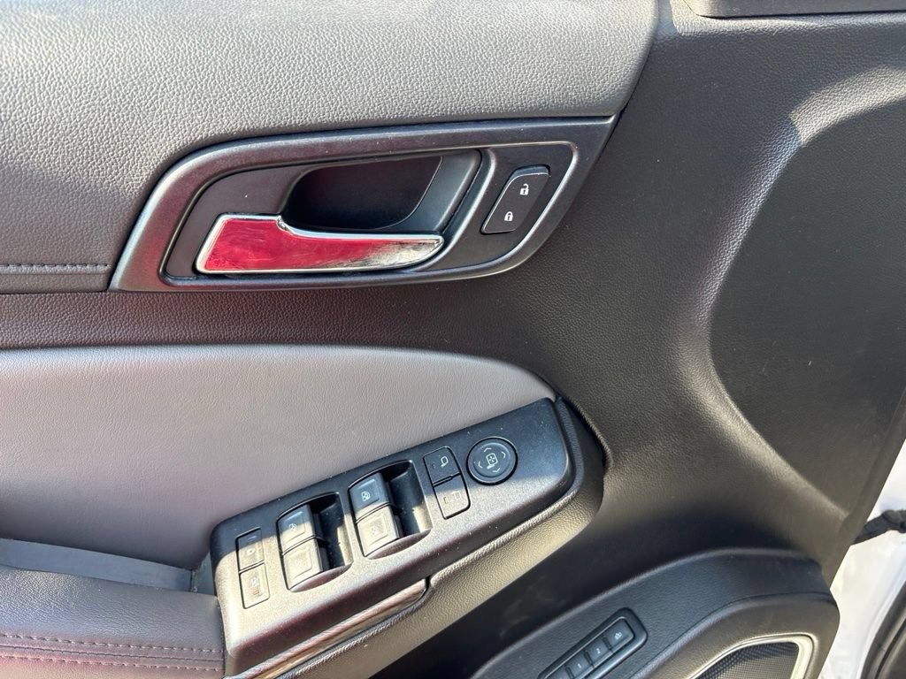 Used 2019 Chevrolet Suburban LT AWD/4WD image 17