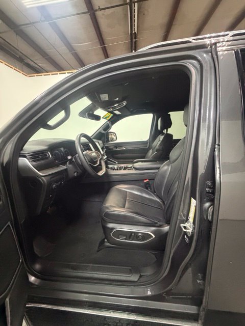 Used 2024 Jeep Wagoneer Series II AWD/4WD image 14