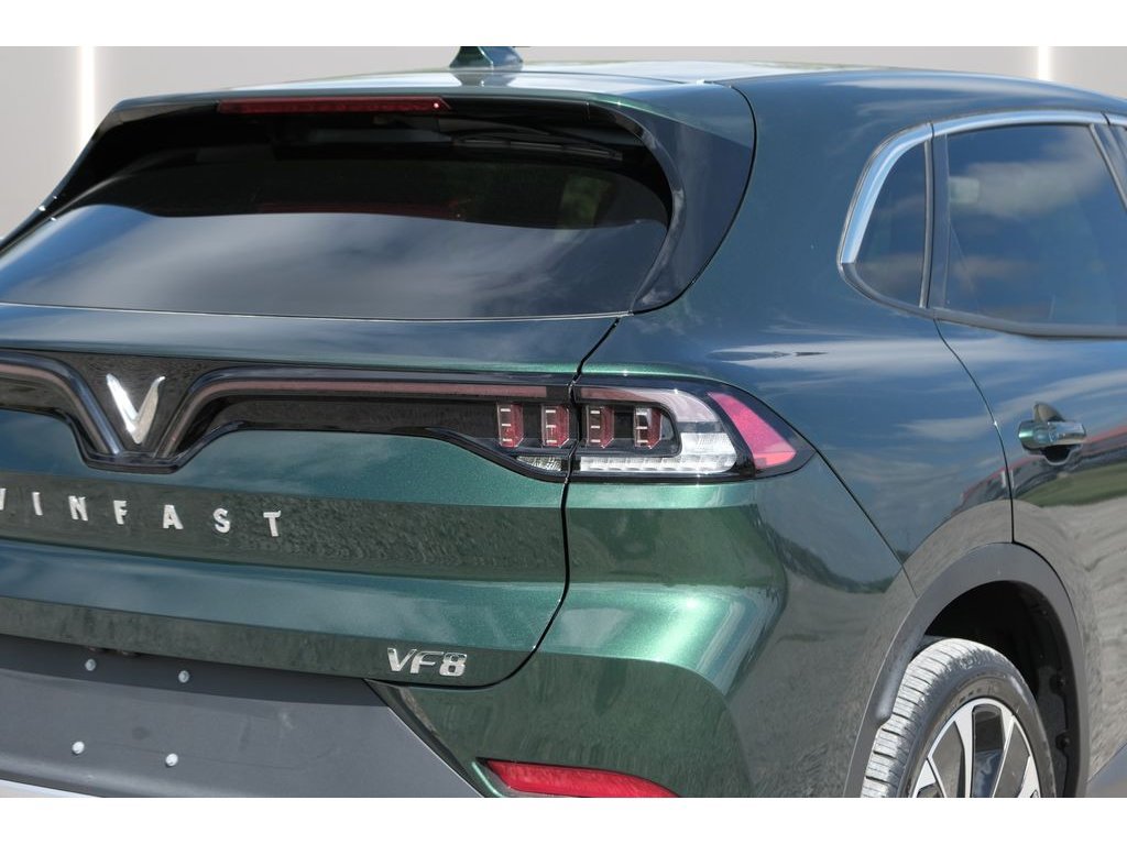 Used 2023 VinFast VF 8 Eco AWD/4WD image 26