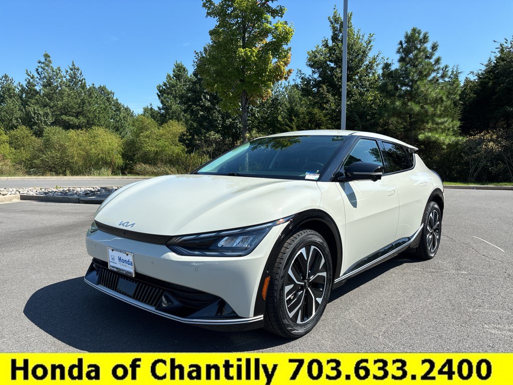 Used 2022 Kia EV6 Wind w/ Wind Technology Package AWD/4WD image 3