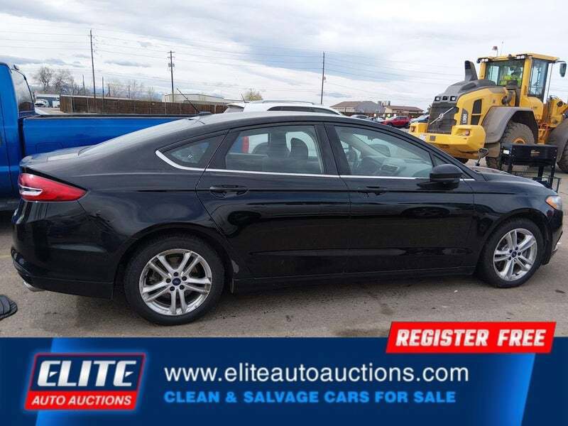 Used 2018 Ford Fusion SE image 25