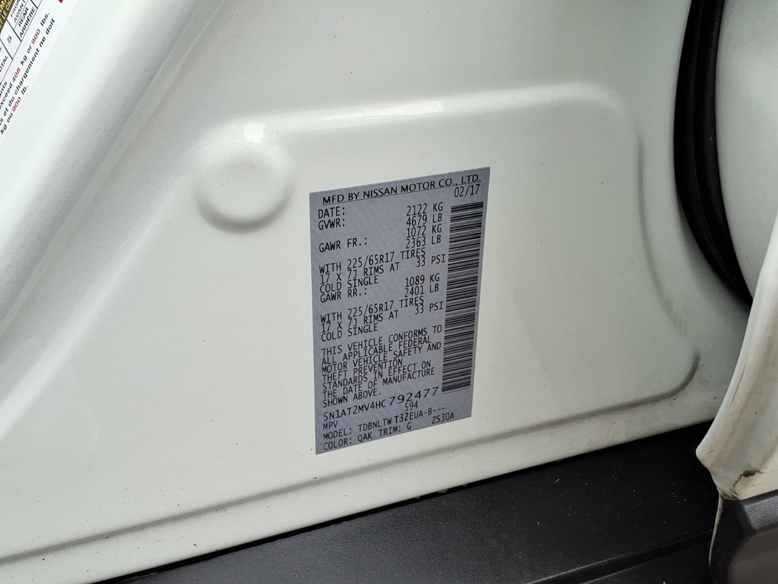Used 2017 Nissan Rogue SV AWD/4WD image 32