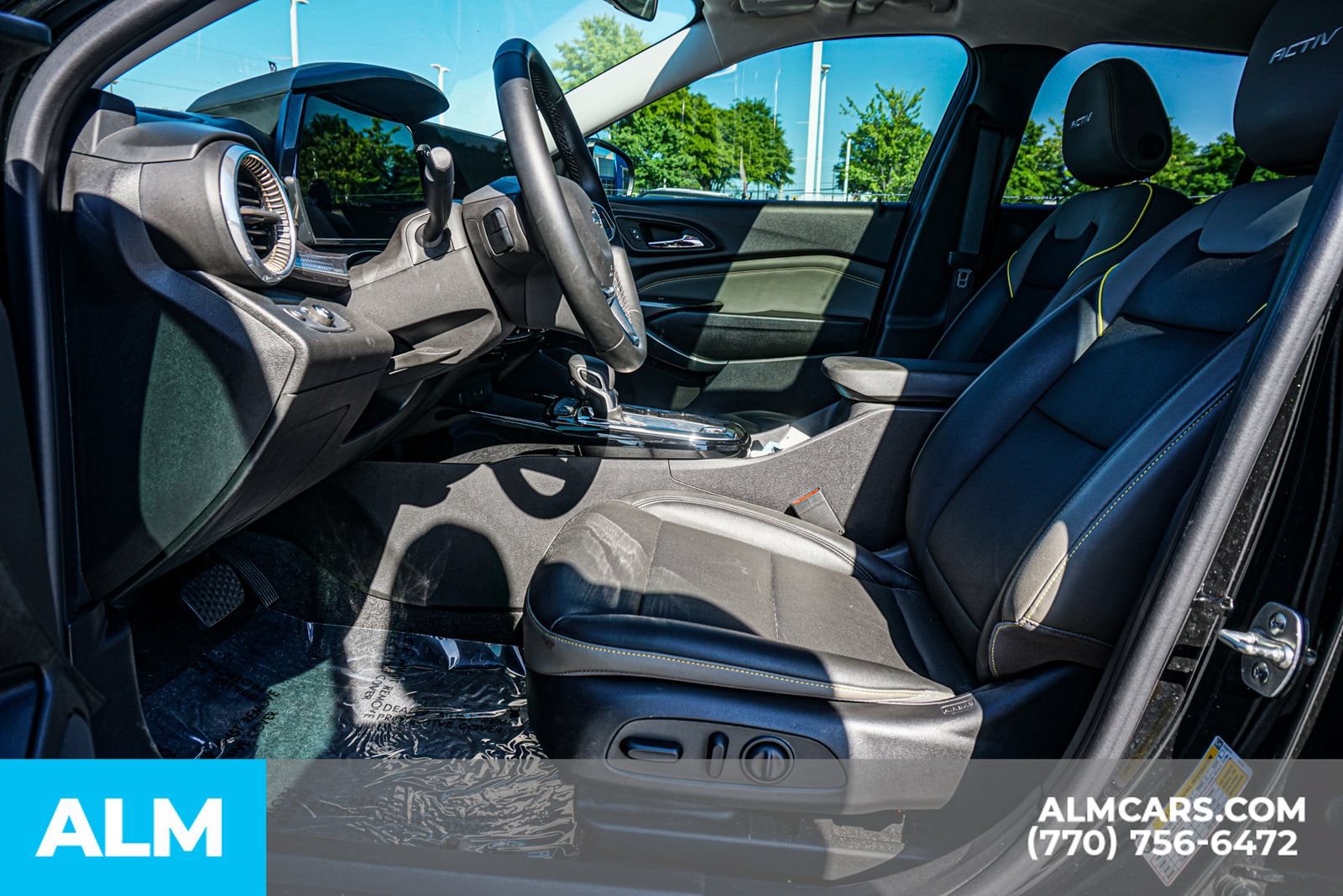 Used 2025 Chevrolet Trax ACTIV w/ Sunroof Package FWD image 21