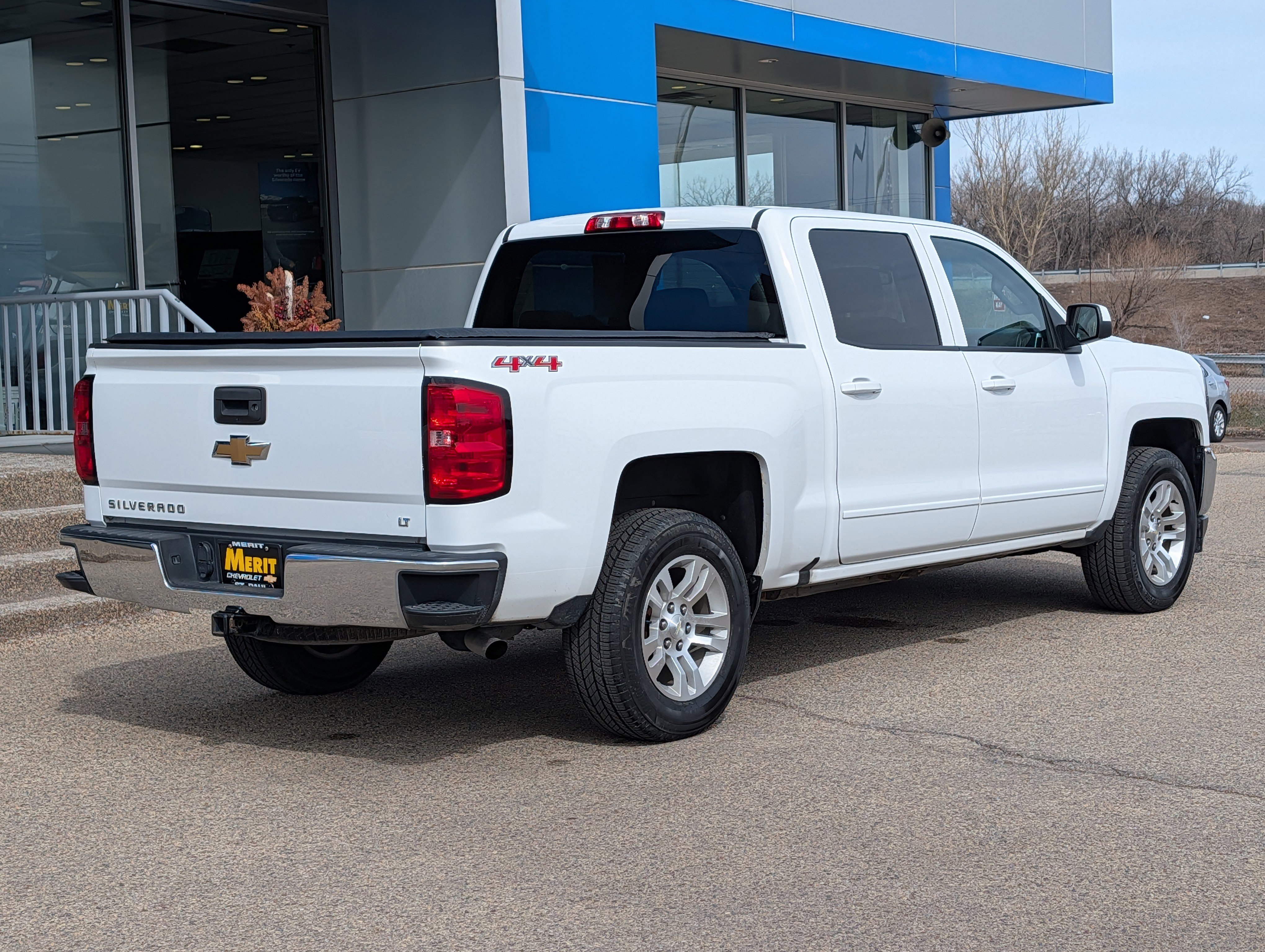 Used 2017 Chevrolet Silverado 1500 LT w/ All Star Edition AWD/4WD image 3