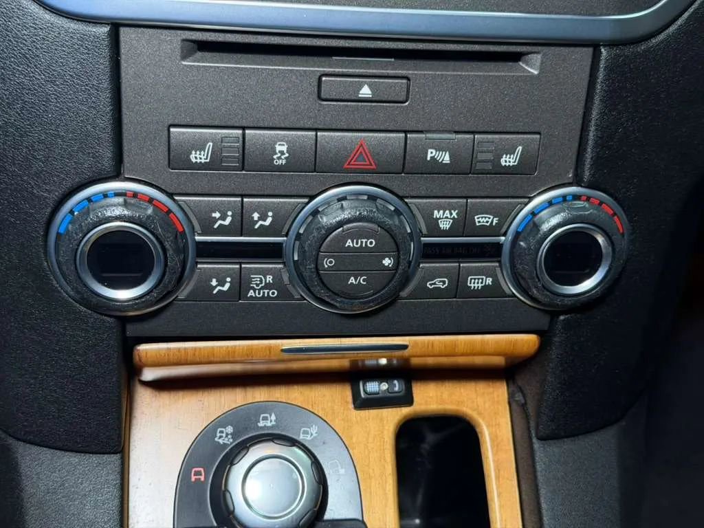 Used 2012 Land Rover LR4 HSE LUX image 33