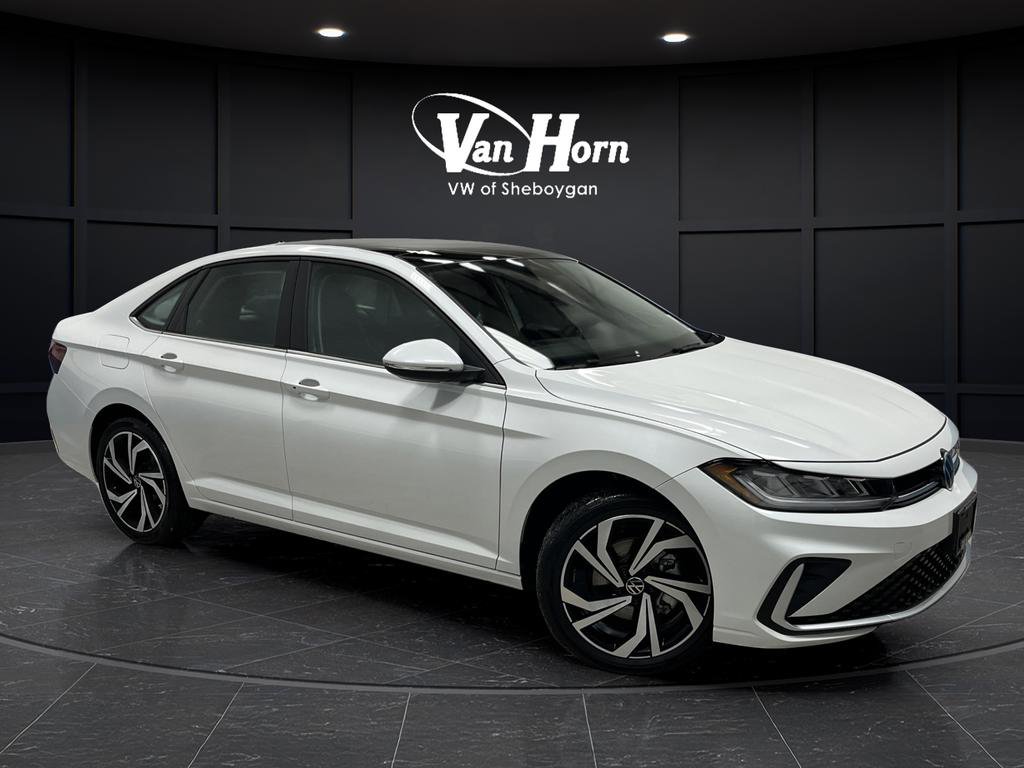 Used 2025 Volkswagen Jetta SEL image 1