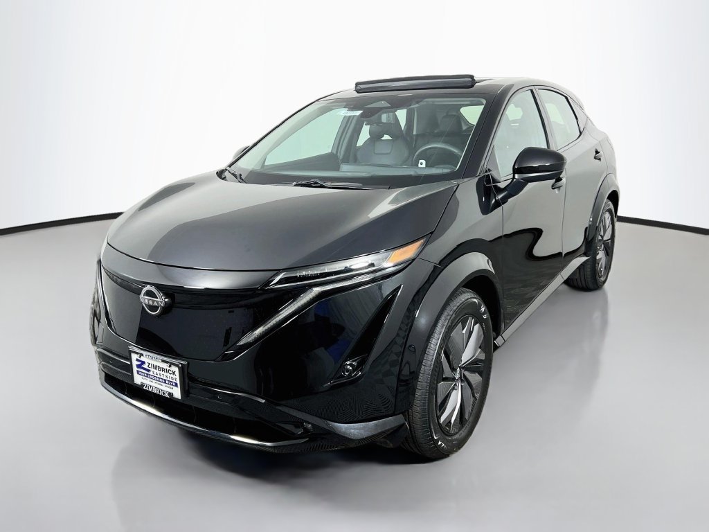 Used 2024 Nissan Ariya AWD image 3
