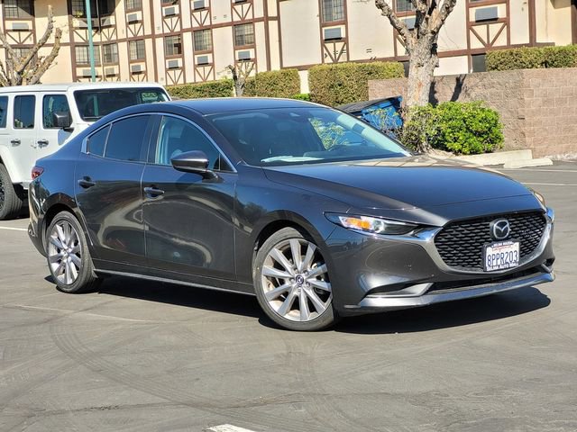 Used 2020 MAZDA MAZDA3 Sedan w/ Select Package image 2
