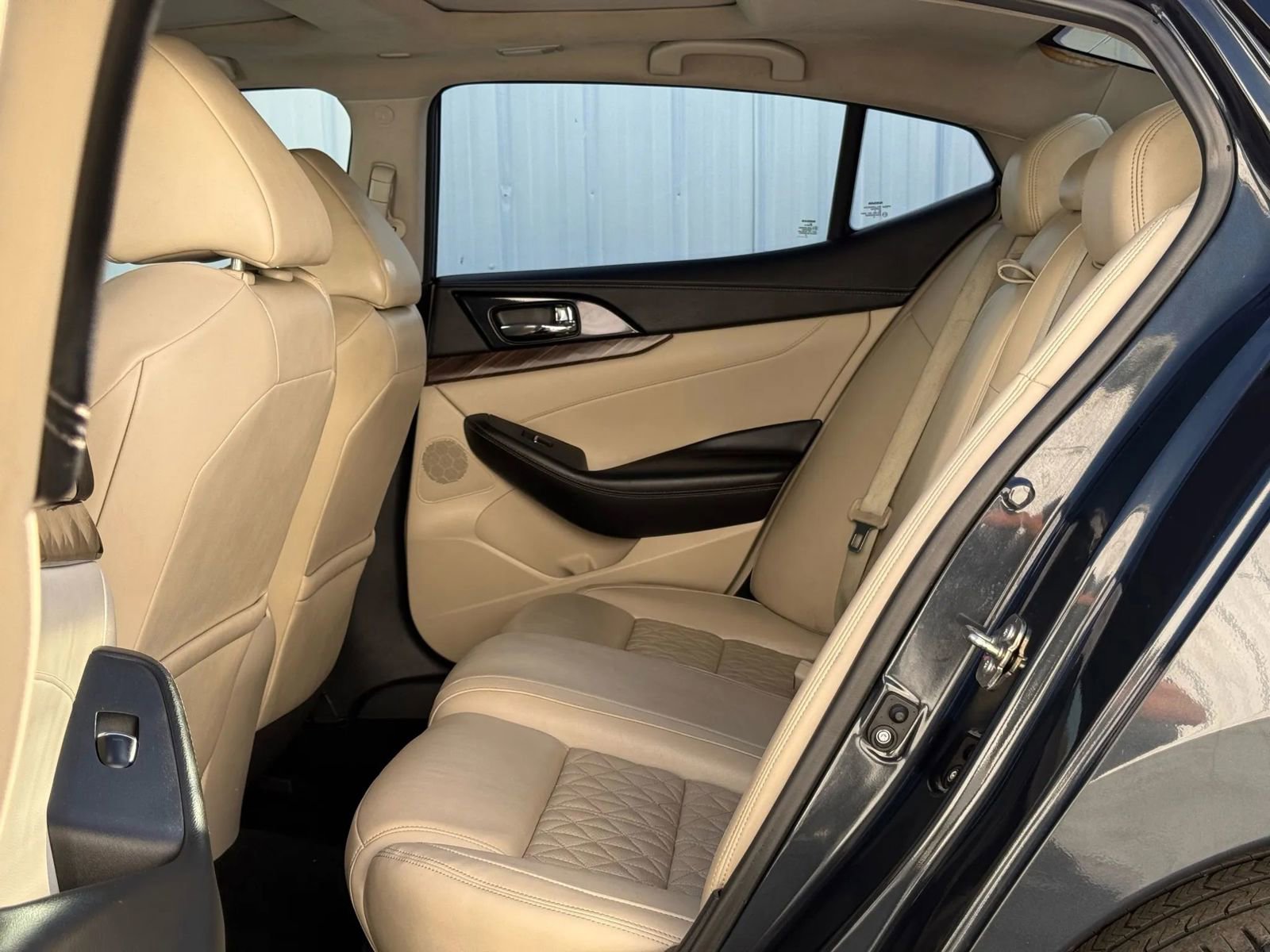 Used 2016 Nissan Maxima Platinum image 12