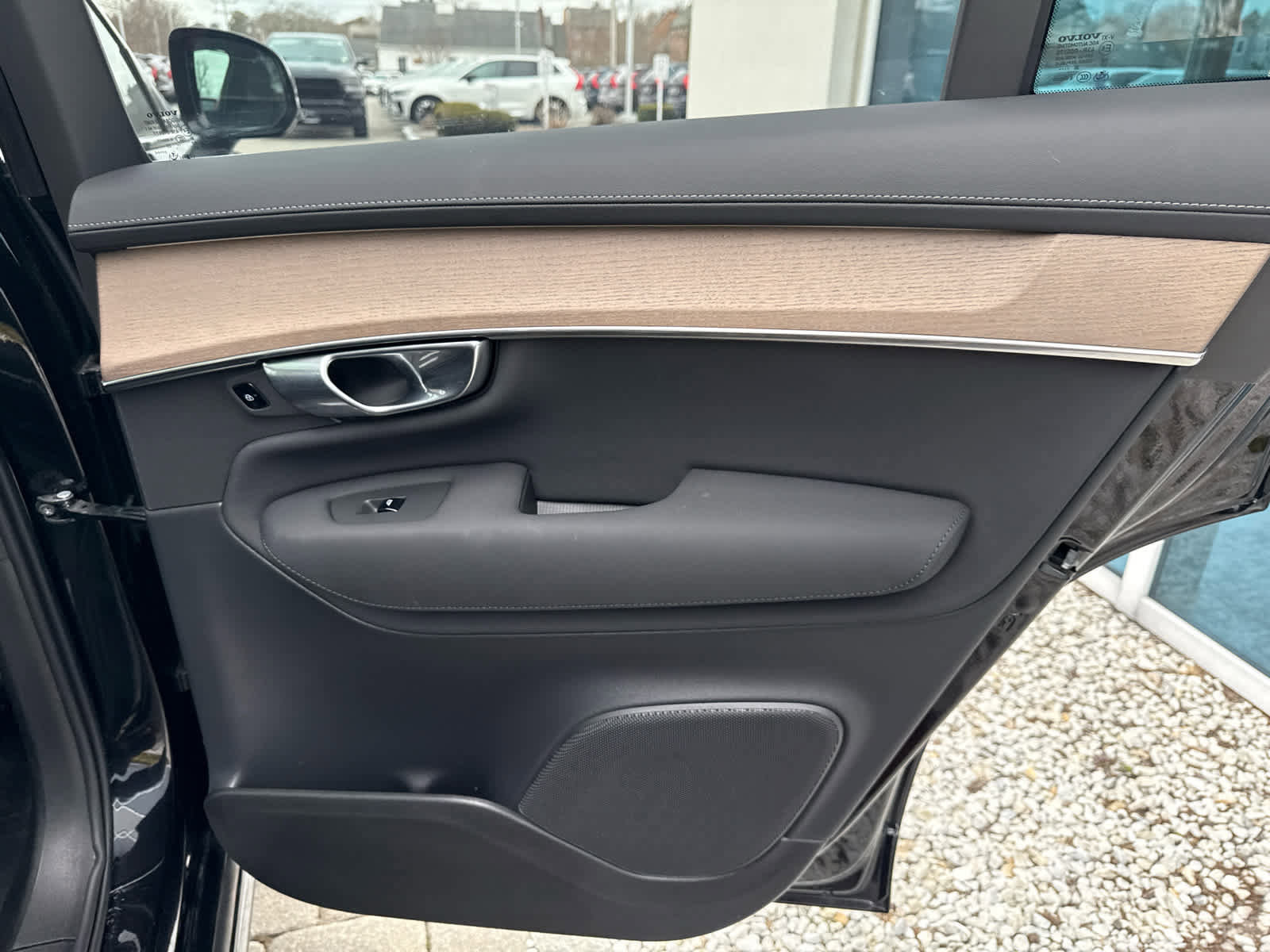 Used 2026 Volvo XC90 B6 Plus image 26