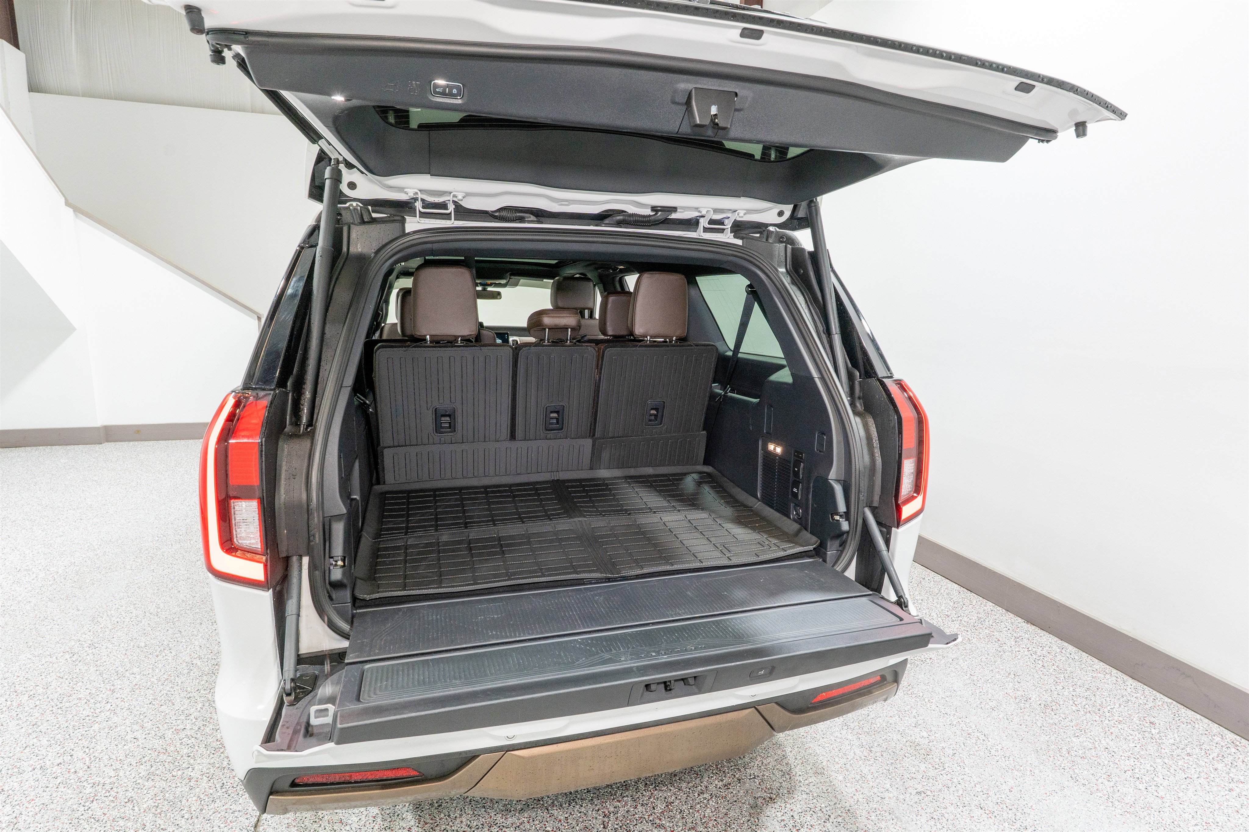 Used 2025 Ford Expedition Max King Ranch image 34