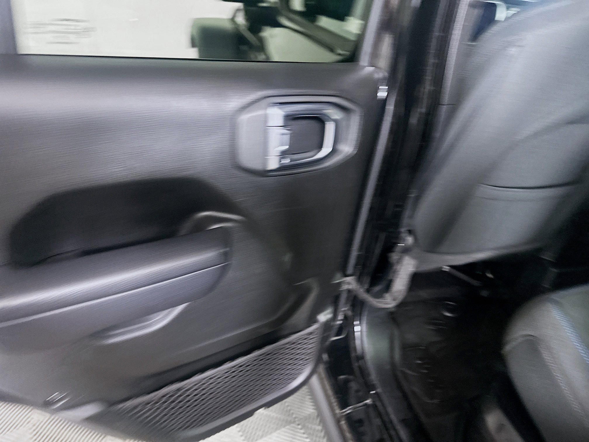 Used 2023 Jeep Wrangler Unlimited Rubicon 4xe image 26