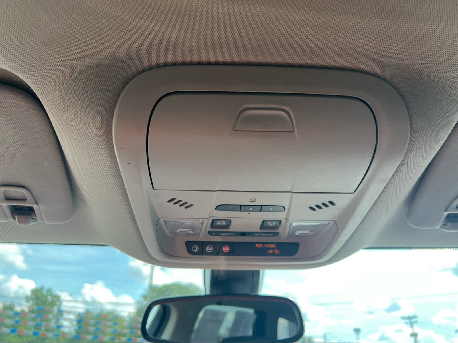 Used 2021 Buick Enclave Essence w/ Sound and Sites Package image 28