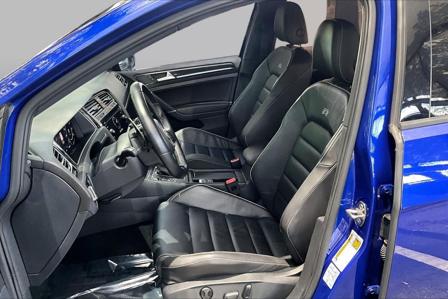 Used 2018 Volkswagen Golf R 4-Door AWD/4WD image 9