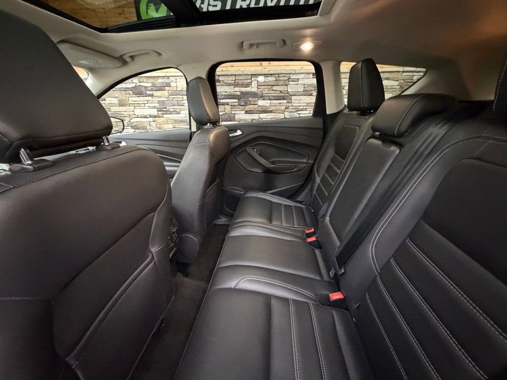 Used 2018 Ford Escape Titanium w/ Ford Safe & Smart Package AWD/4WD image 31