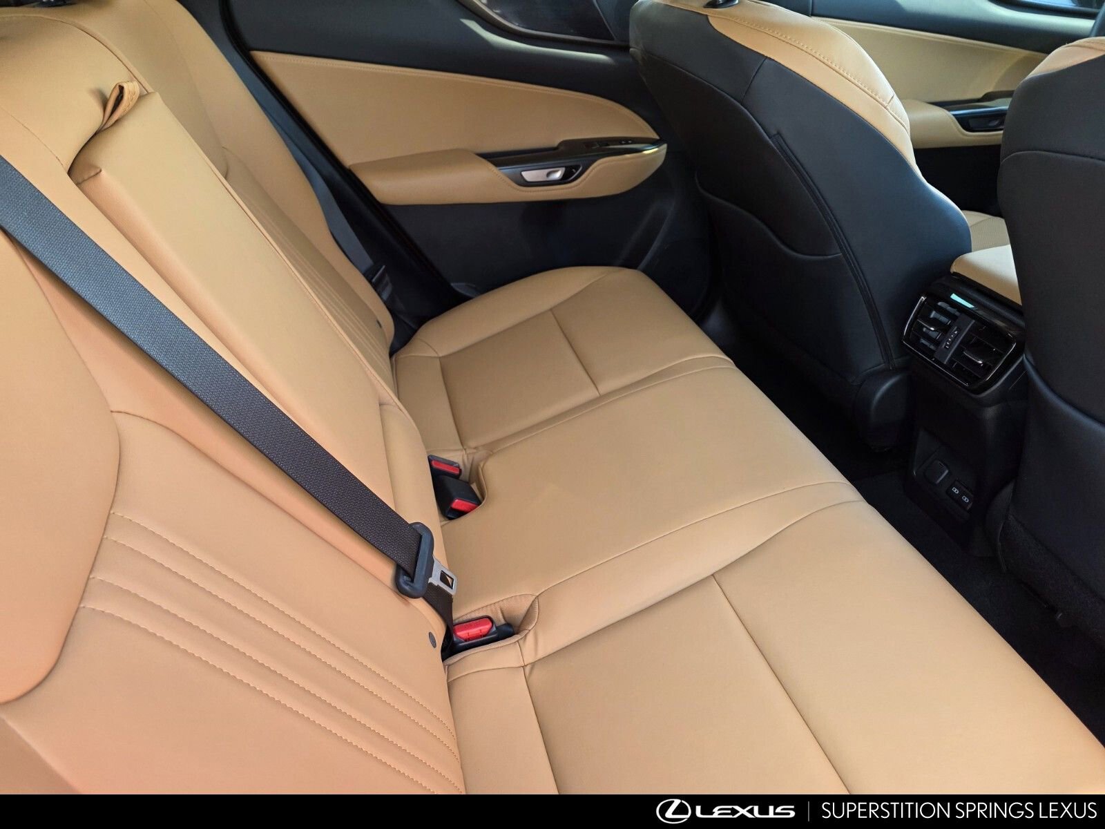 Used 2025 Lexus NX 250 FWD w/ Accessory Package (2T) image 29