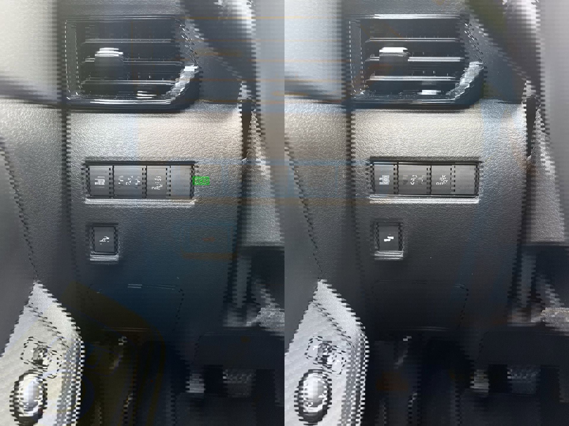 Used 2023 Nissan Sentra SV image 11